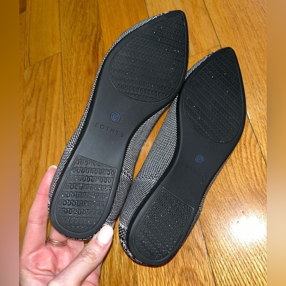 RARE Retired Rothy's The Point Python Flats- size 7.5 - Picture 6 of 6